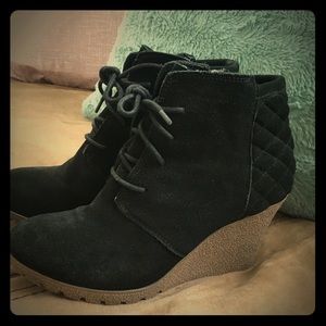 Women’s black wedges. Size 7.5